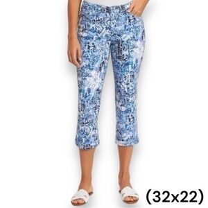 Nine West Chrystie Cuffed Capri High Waist Denim Size 10 Missy